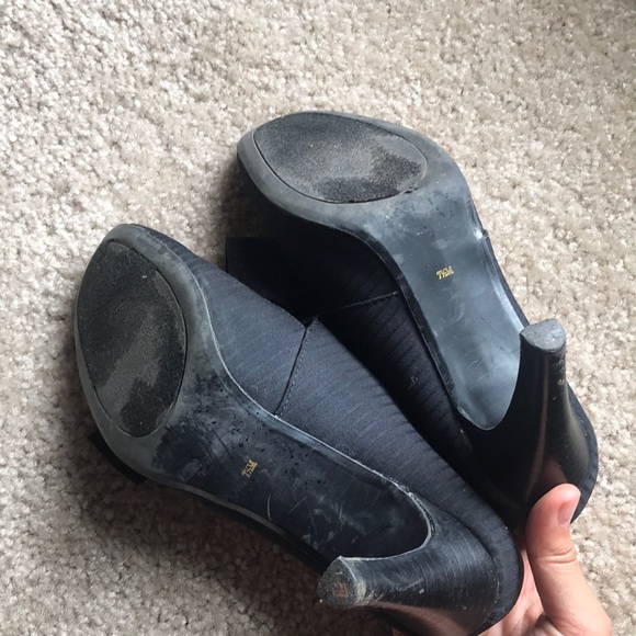 Pinstriped bow heels - Picture 4 of 5